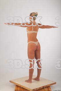 Whole body reference of nude Norma 0012
